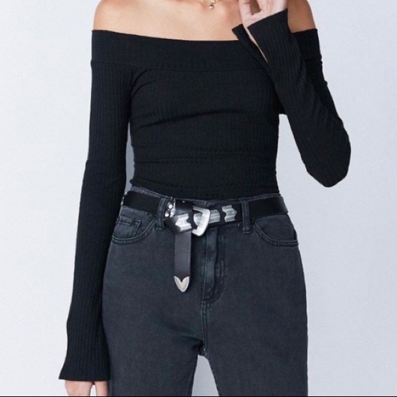 Off-the-Shoulder Ribbed Top - Picture 2 of 5